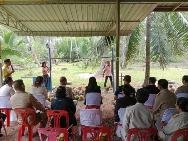 ต้อนรับผู้ตรวจราชการสำนักนายกรัฐมนตรีลงพื้นที่ศูนย์ฝึกลิงตำบลคลองน้อย