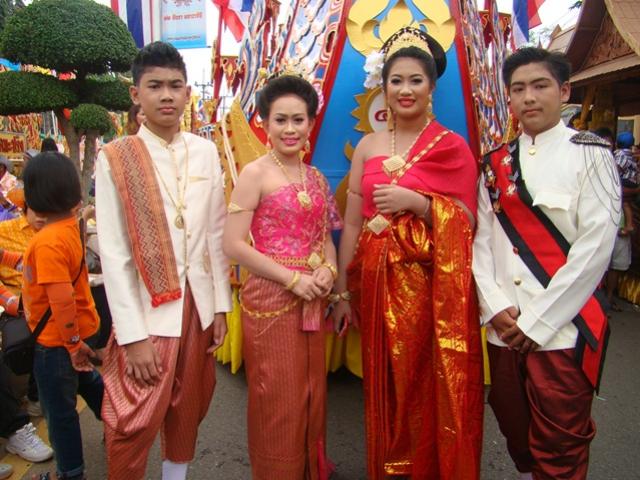 ประมวลภาพประเพณีชักพระทอดผ้าป่าประจำปี 2556